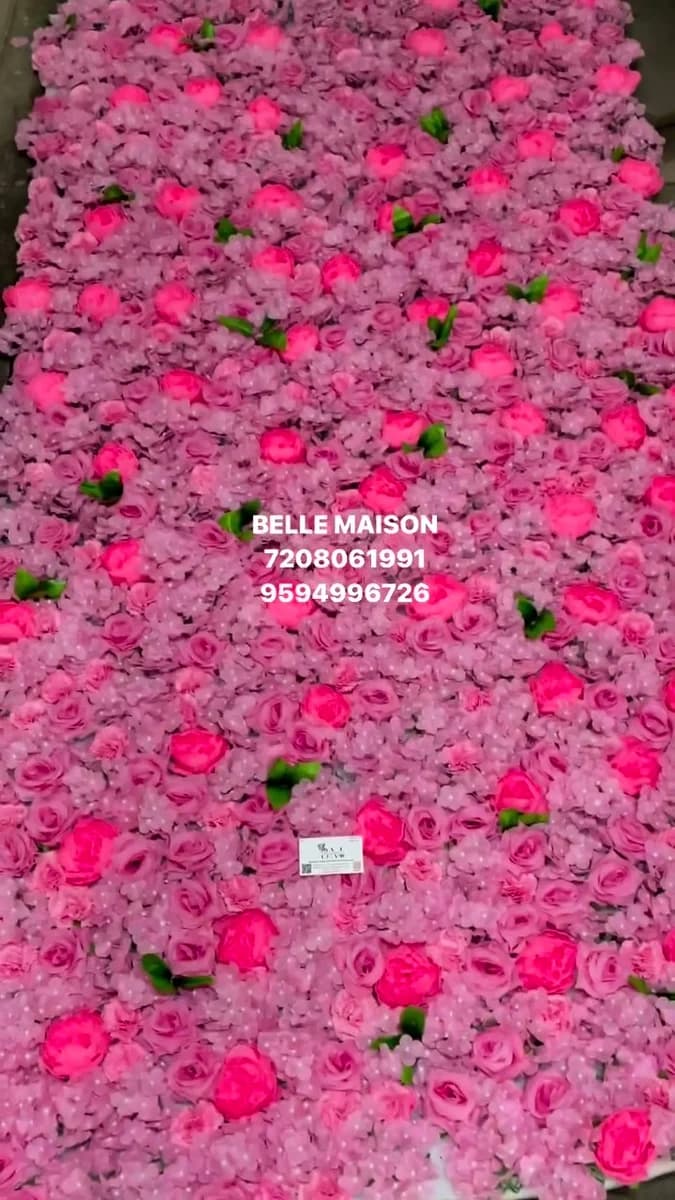 4 × 8 Flower Wall Design