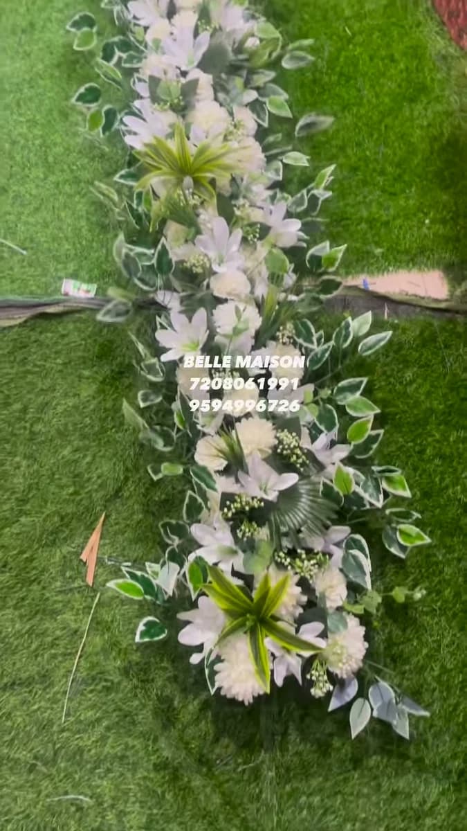 6 Foot White Flower Runner