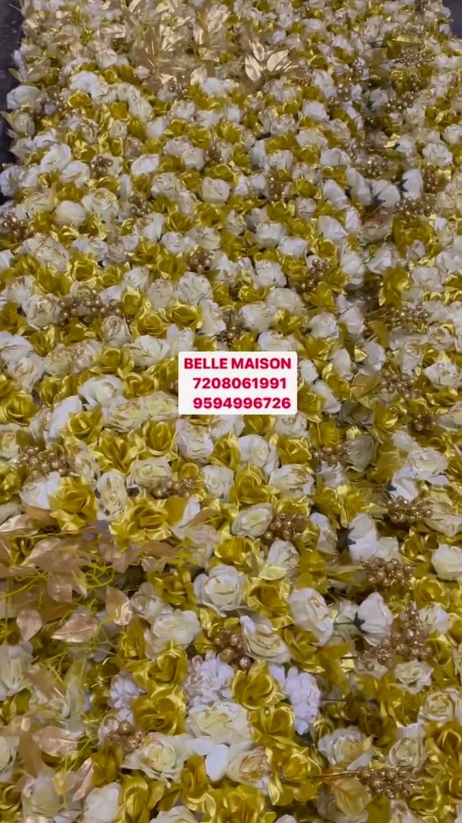 Golden Rose Wall and Runner Set