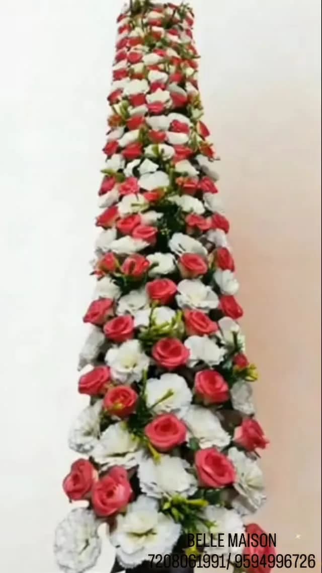 Pink Rose and Off White Carnation Runner