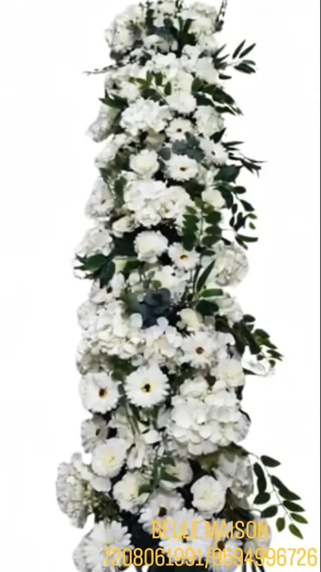 White Premium Flower Runner